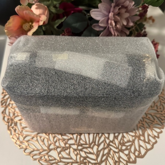 NWT Coach Signature Leather Cosmetic Case - Picture 3 of 16